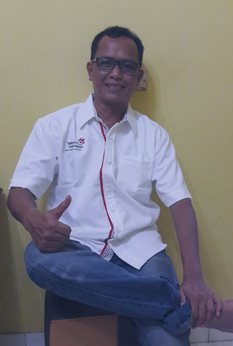 budiku12's tweet photo. Seragam baru lbh keren, hanya dr https://t.co/e32GesWoX6 blanja online harga murah
#livingthetelkomwaytreg2
#livingthetelkomwaybanten https://t.co/30EfQ0gYHR