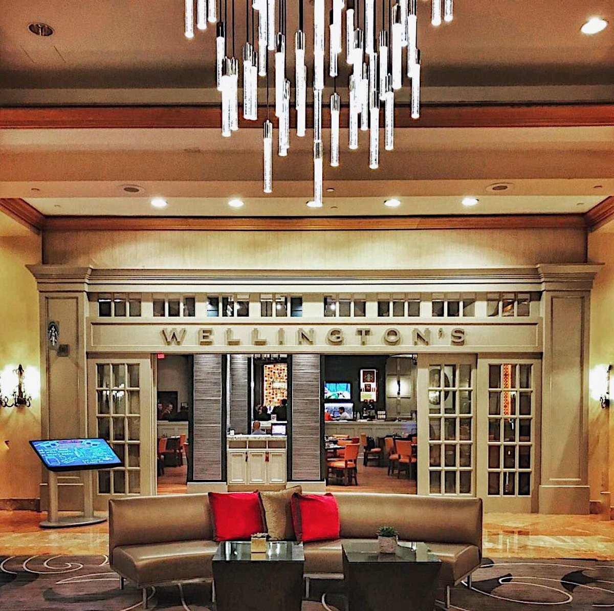 MHWestfields's tweet photo. Weekends are better when you spend them at Wellington's! Make memories over classic pub fare #WhenAtWestfields. (๐ท: IG user ndirish1997) https://t.co/K6tN4lIYK5