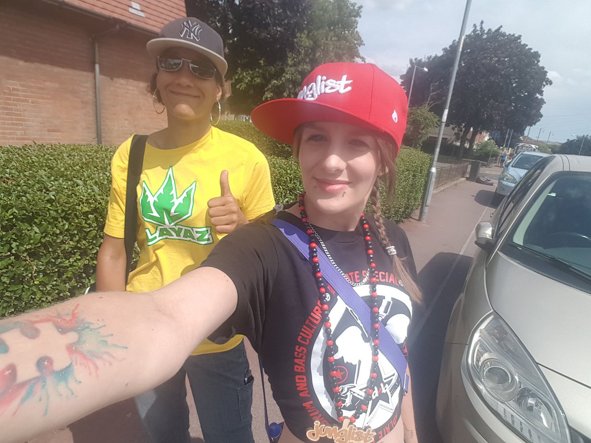 MrsMagoo_DnB's tweet photo. On route to @Originukradio ! live at 4pm alongside MC Bellyman with the @jungle_splash warm up show! #MrsMagoo #junglist #jungle #dnb https://t.co/rA4pfJEqJ8