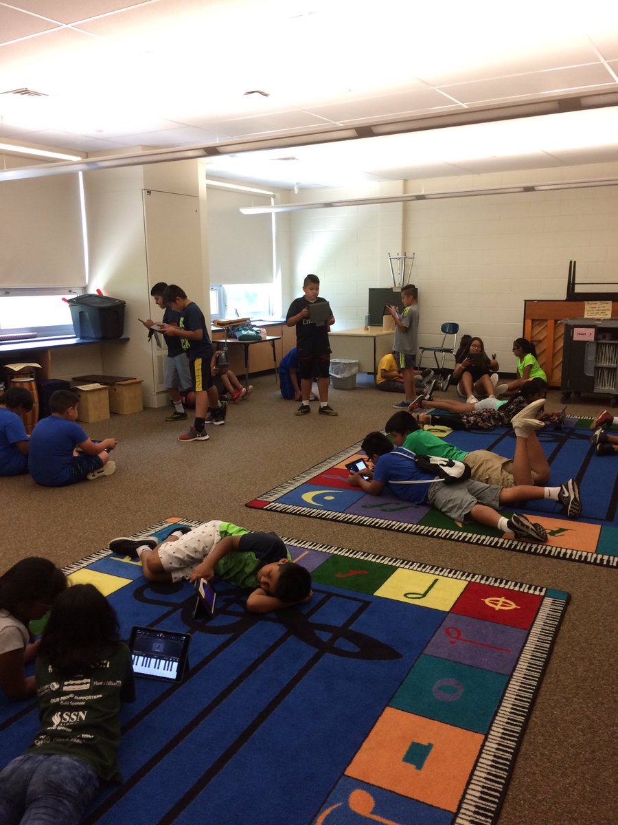 LARanieri12's tweet photo. Creating music during the last day of Jump Start! https://t.co/DVot9gifmp