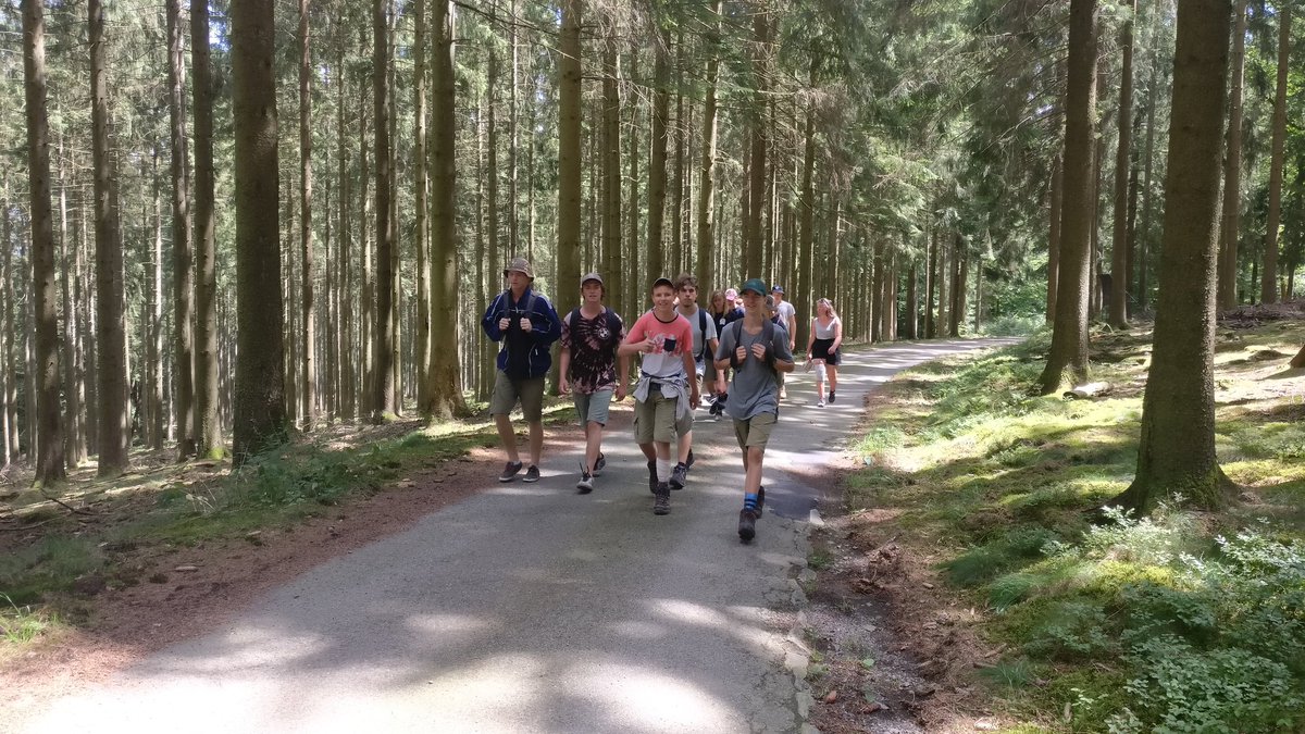 SH_Givers's tweet photo. Nog enkele sfeerbeelden #wijhaddenEHBObij #allesoke #1000000kmwandelen https://t.co/UMECVr8uo1