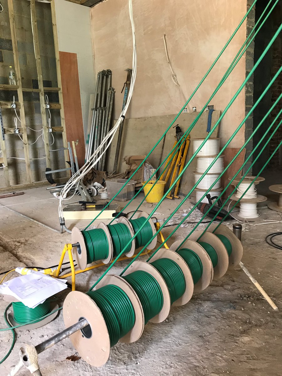 Gibson_Int's tweet photo. Four core speaker cable being pulled into position for large residential installation including 27 pairs of speakers! #AV #HomeCinema https://t.co/UdvHZmCl8e