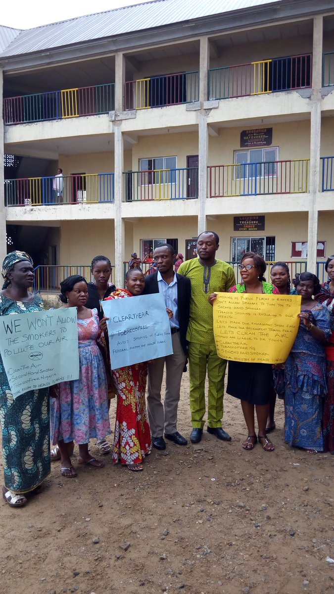 OsatuyiTaiwo01's tweet photo. Still on the campaign at keffi..#CleantheAir,#Secondhandsmokers,@tobaccofreeng,@Fmohnigeria,@IsaacFAdewole,@BloomsmergF,@akinolaboade.. https://t.co/pxsQGhORdj