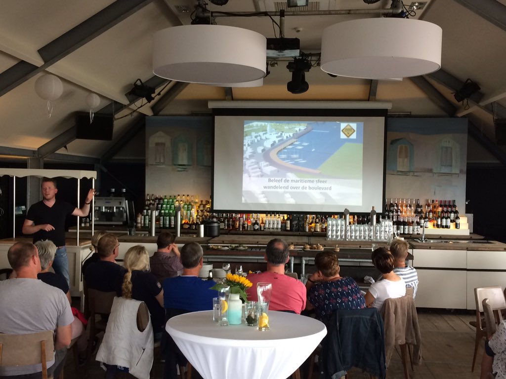 Het verhaal van <a href="/HolwerdaanZee/">Holwerd aan Zee</a> verteld aan de Combinatie Aannemers Noord-Nederland <a href="/sunsetbeachclub/">Sunset Beach Club</a> op Ameland.