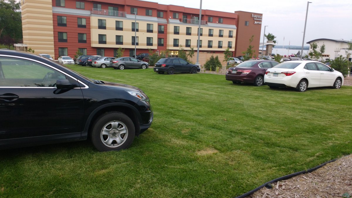 BrodahSwami's tweet image. #DetroitLakes got a fancy new hotel. But people still park like hillbillies. #GetOffTheLawn