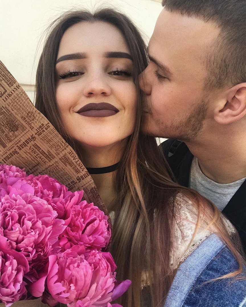 BstSongQuotes's tweet photo. Половина моя , я дарю тебе всего себя 
И этой ночью мы с тобой сгорали до тла.
/MiyaGi &amp; Эндшпиль/ https://t.co/vr70Ae76ag