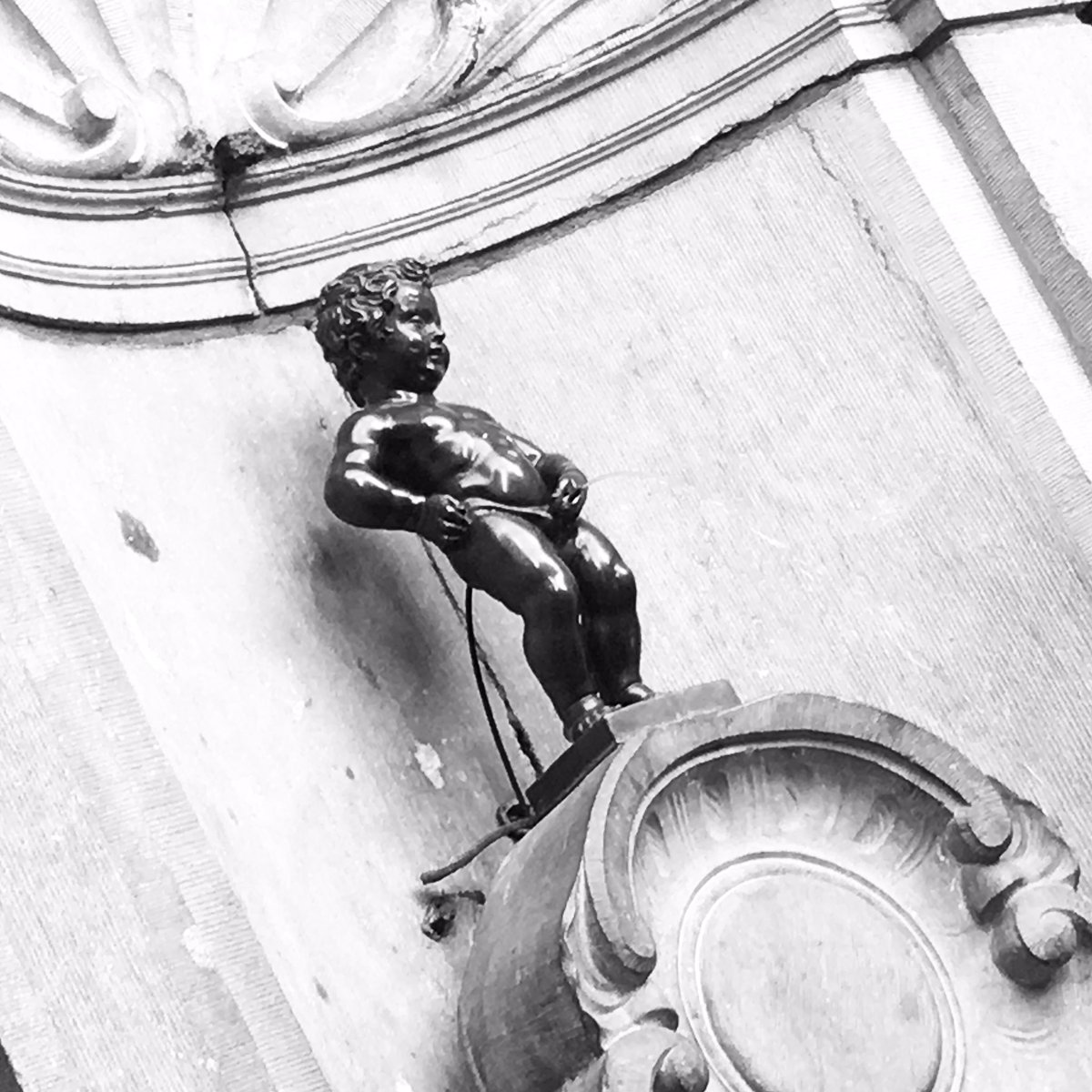 RenBrussels's tweet photo. Bonne fête nationale 🇧🇪 ! Happy Belgium's national day! #21juillet https://t.co/bEVB5ce88Y