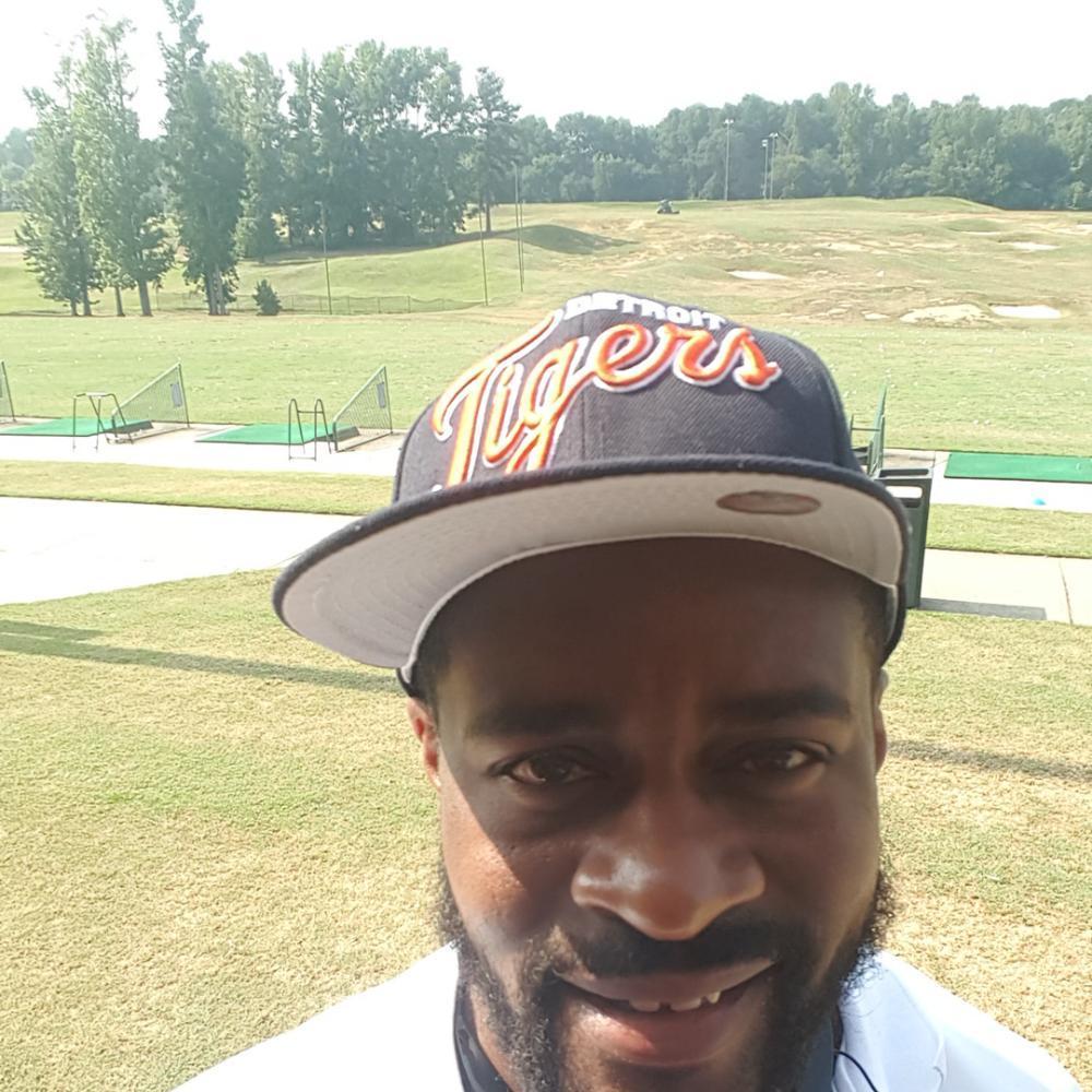 halfcraig_brown's tweet photo. Its not TOO hot. About to hit the range.
@knightsplaygolf

#knightsplaygolf  #rangetime  #stealzapp #g... @getStealz https://t.co/sQN1QKBlfC