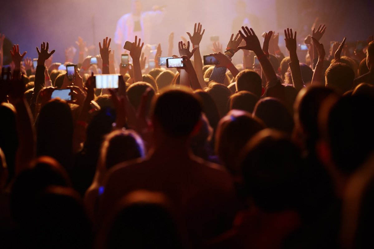 greenwayparking's tweet photo. Tonight at @HOBChicago, the R&amp;B ONLY tour comes to Chicago! Reserve our discounted evening parking rate now: https://t.co/4n3DP1jvrg https://t.co/0LBuhOcYOq