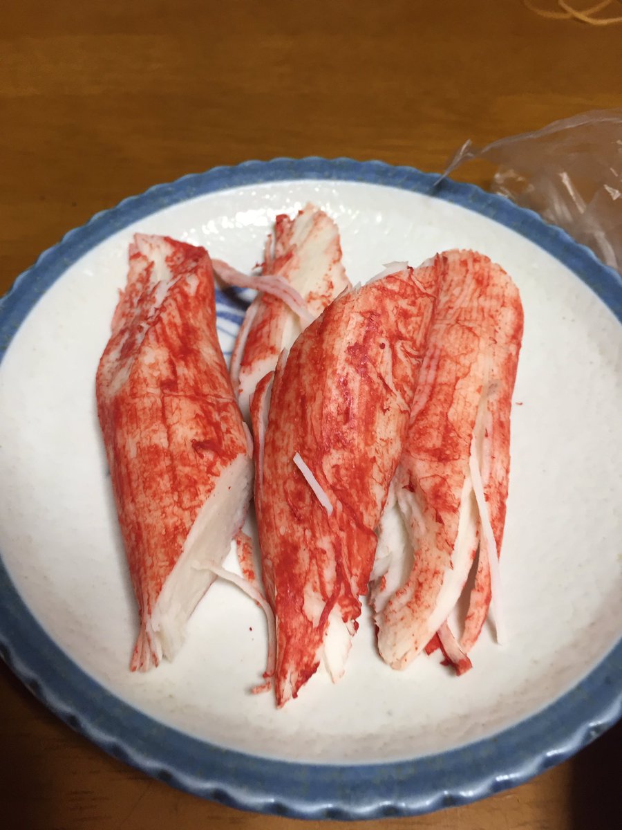 twice_momotomy's tweet photo. カニカマみたらサナ思い出す人RT

#サナの生春巻き
#食べてみたいな😋 https://t.co/r7w3X28FI9