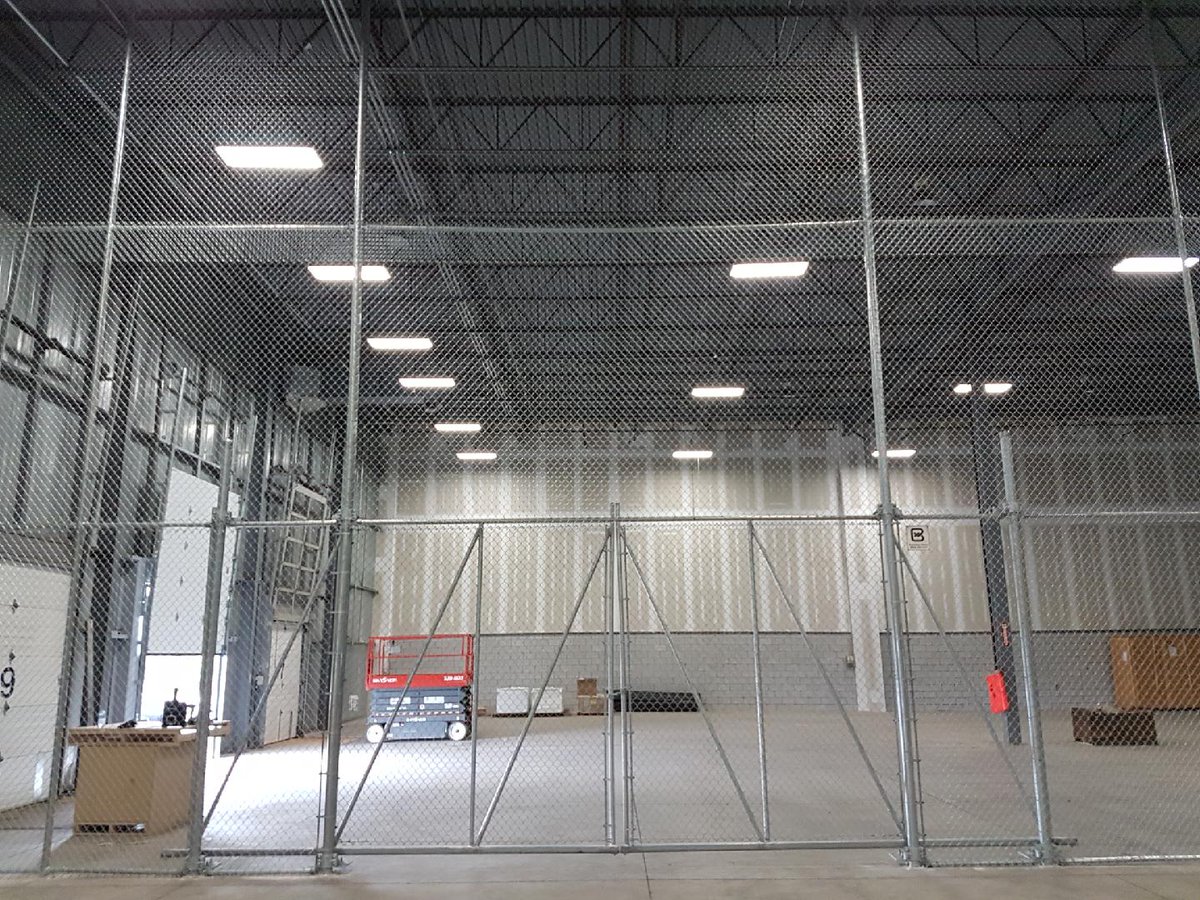 BramaleaFence's tweet photo. 28' high inside fence complete with sliding gate. Wonderful work done by Jamie and Marc. https://t.co/PXy6Bzb21a