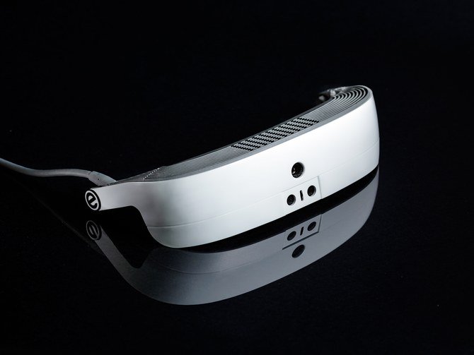 bitcoigner's tweet photo. The Wearables Giving Computer Vision to the Blind https://t.co/x77ENDSXMx [Via @Wired] #FashionTech #Wearables #IoT #Disabilities https://t.co/Owncnqjeom