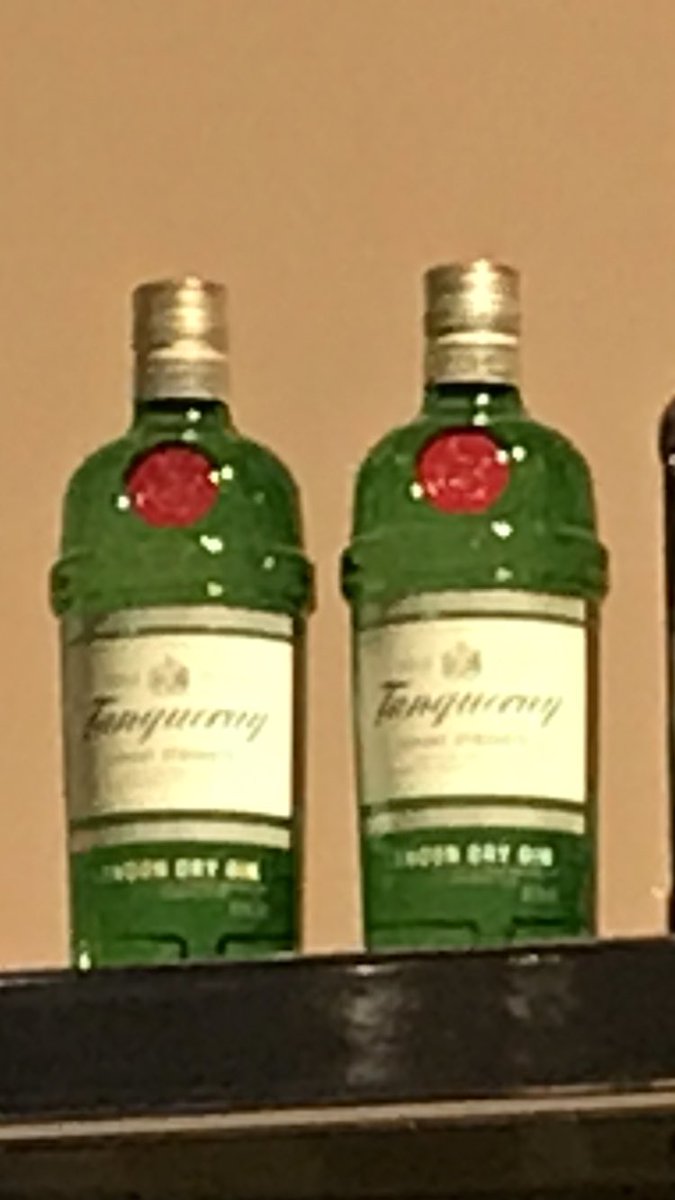 WickedKaren's tweet photo. Close to closing, counting my pay, we were low on Tanqueray.
Remember it like it was yesterday!
💔 #mbquotes #mbwithdrawals @VixHamBarritt https://t.co/3A2ussotsq