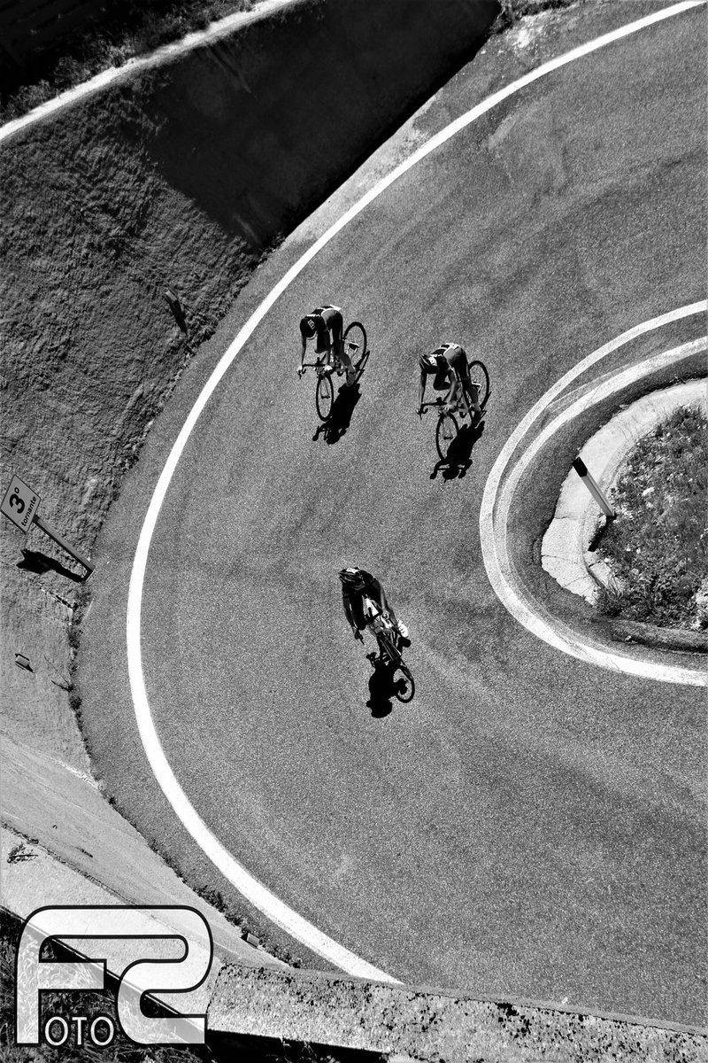 _FSfoto_'s tweet photo. simply B/W 
#FSfoto #FSphoto #cycling
https://t.co/Y8ZbE1P9wE https://t.co/KPLYNiYolE