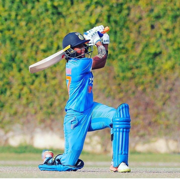 iamrahul785's tweet photo. #HARMANPREET_Kaur.. is the #First Indian player (Men's and women's) to score @150+ in an #ODI _Knockout.. only 6 Other player's have done it https://t.co/XRcUSFaQ2m
