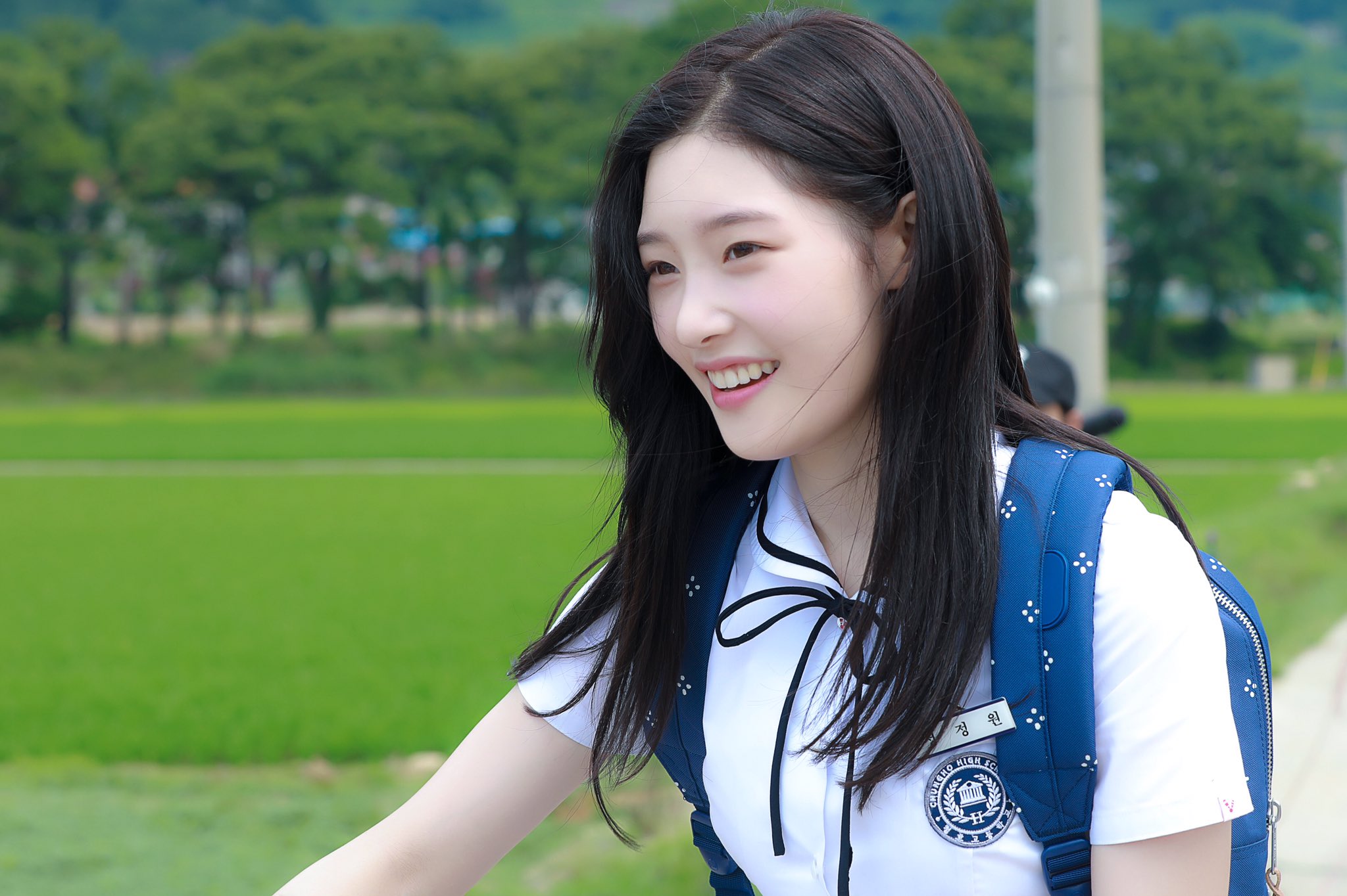 DFQHd8cVYAE7bw8.jpg:large