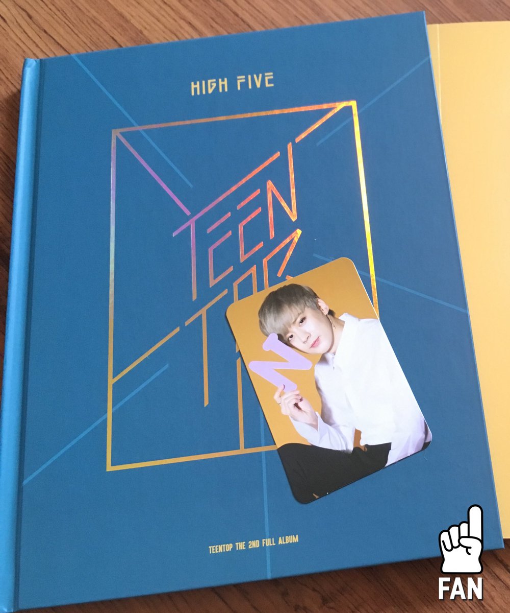 iam201113's tweet photo. ขายค่ะ อัลบั้มทีนท็อป on stage + การ์ดชอนจี ราคา 750บาทค่ะ #TeenTop #ทีนท็อป https://t.co/cdlVolO9vR