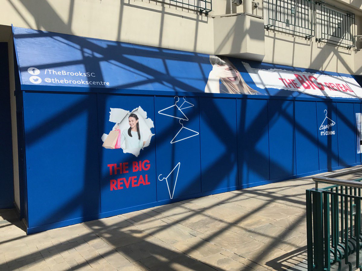 MintSigns's tweet photo. #Hoardings &amp; #windowgraphics at The Brooks #shoppingcentre. We installed #blockout #windowprints &amp; #cutvinyl graphics to #internalhoardings https://t.co/SeveqDkc68