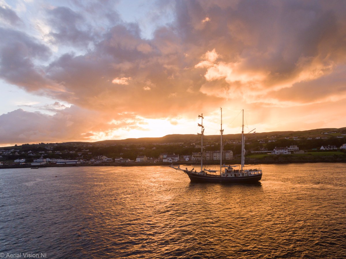 aerialvisionni's tweet photo. Sail Ship Thalassa, Netherlands at Greencastle on Lough Foyle during Sunset @ArtNiven @barrabest @WeatherCee @angie_weather @ILoveInishowen https://t.co/ot5Pspkbxk