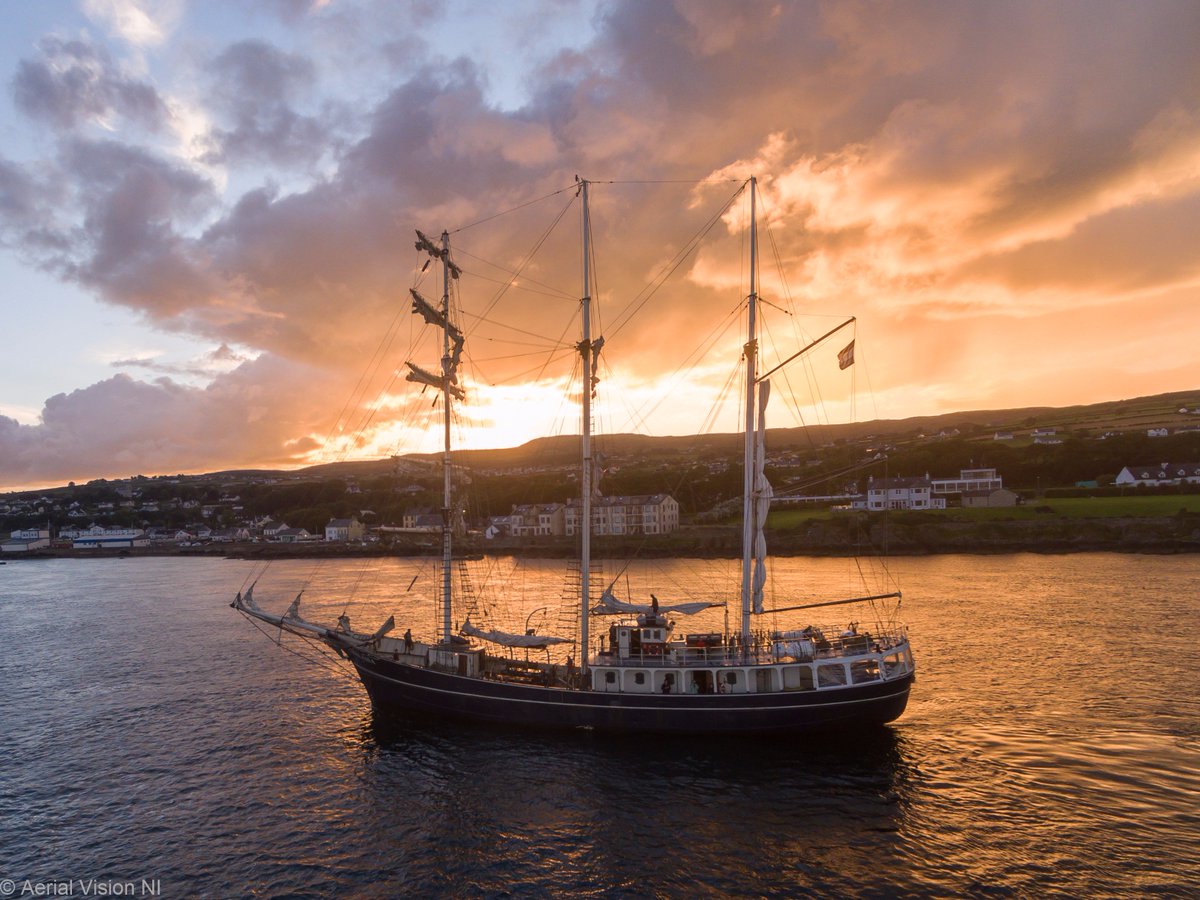 Sail Ship Thalassa, Netherlands at Greencastle on Lough Foyle during Sunset @ArtNiven <a href="/barrabest/">Barra Best</a> <a href="/WeatherCee/">Cecilia Daly</a> <a href="/angie_weather/">angie phillips</a> <a href="/ILoveInishowen/">I♡INISHOWEN</a>