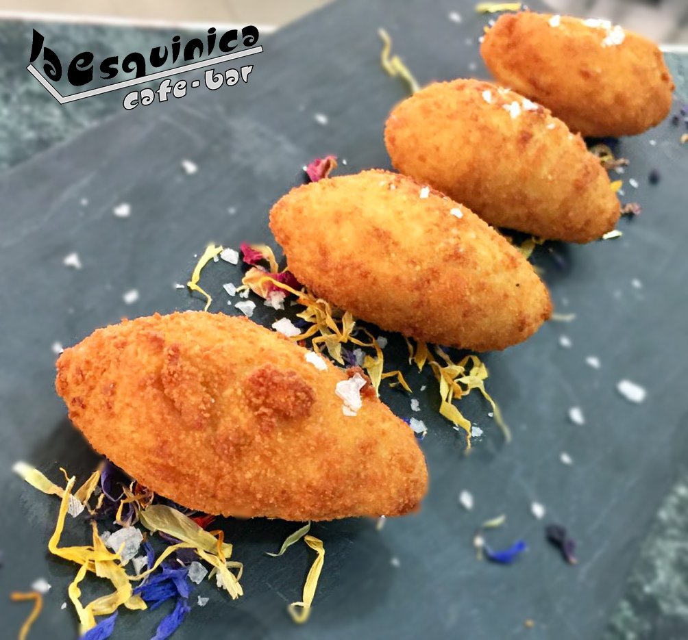 Bocados deliciosos que anuncian la llegada del fin de semana. 😊😋

¡Vamos a por él! 😉

#LaEsquinica #Tapas #Calasparra