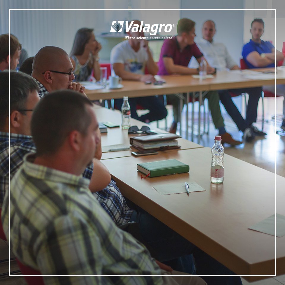 SyngentaBiolog's tweet photo. A new #Valagro Academy: we have been in Hungary, guests of #Malagrow, to present our best solutions #Vitaseve and #YieldON https://t.co/duldrlAfE2