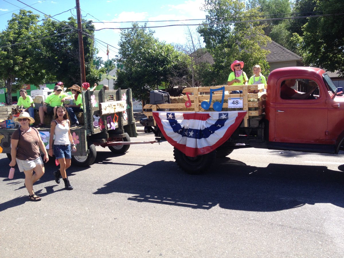 K99Colorado's tweet photo. Grand Marshals have been named for the 2017 Larimer County Fair & Rodeo Parade: https://t.co/7HlGMqCw8Z @LarimerCounty #larimercountyfair https://t.co/rVugbvp48B
