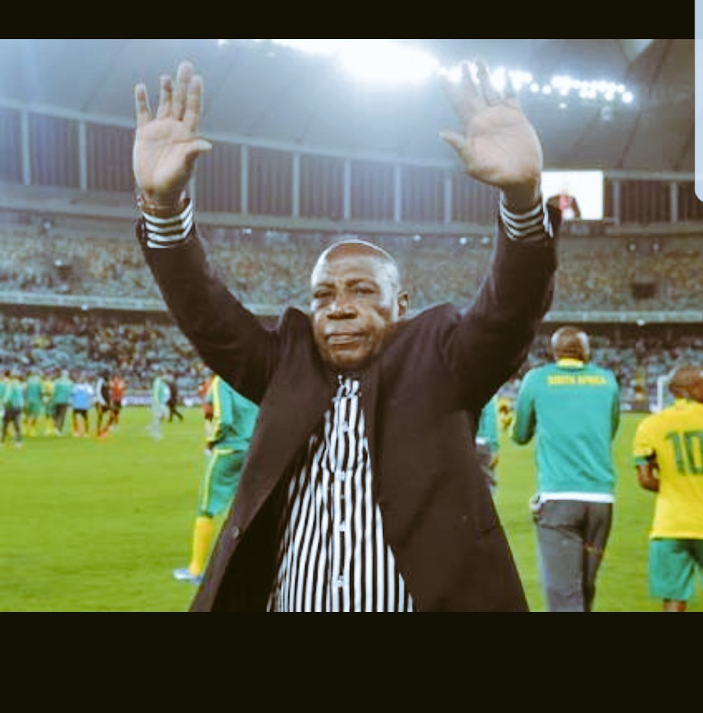 ThabisoMosia's tweet photo. Two hour match with coach Shakes Mashaba today on @Powerfm987 and @CapricornFM 5-7pm. #PowerSportExtra #SportPrecinct CH 889/884 DSTV https://t.co/cecCy4rEDw
