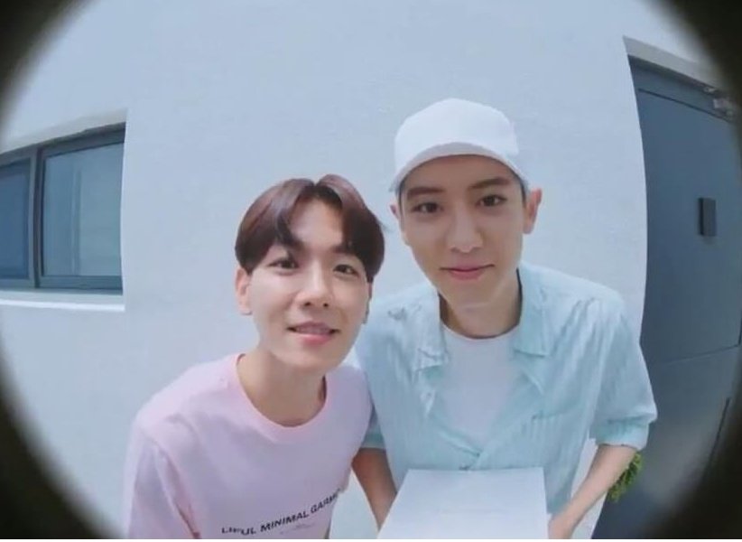 cb_twt's tweet photo. Ко мне пришли #chanbaek
RT, если бы тоже им дверь открыли~ https://t.co/QxQrJAo04v