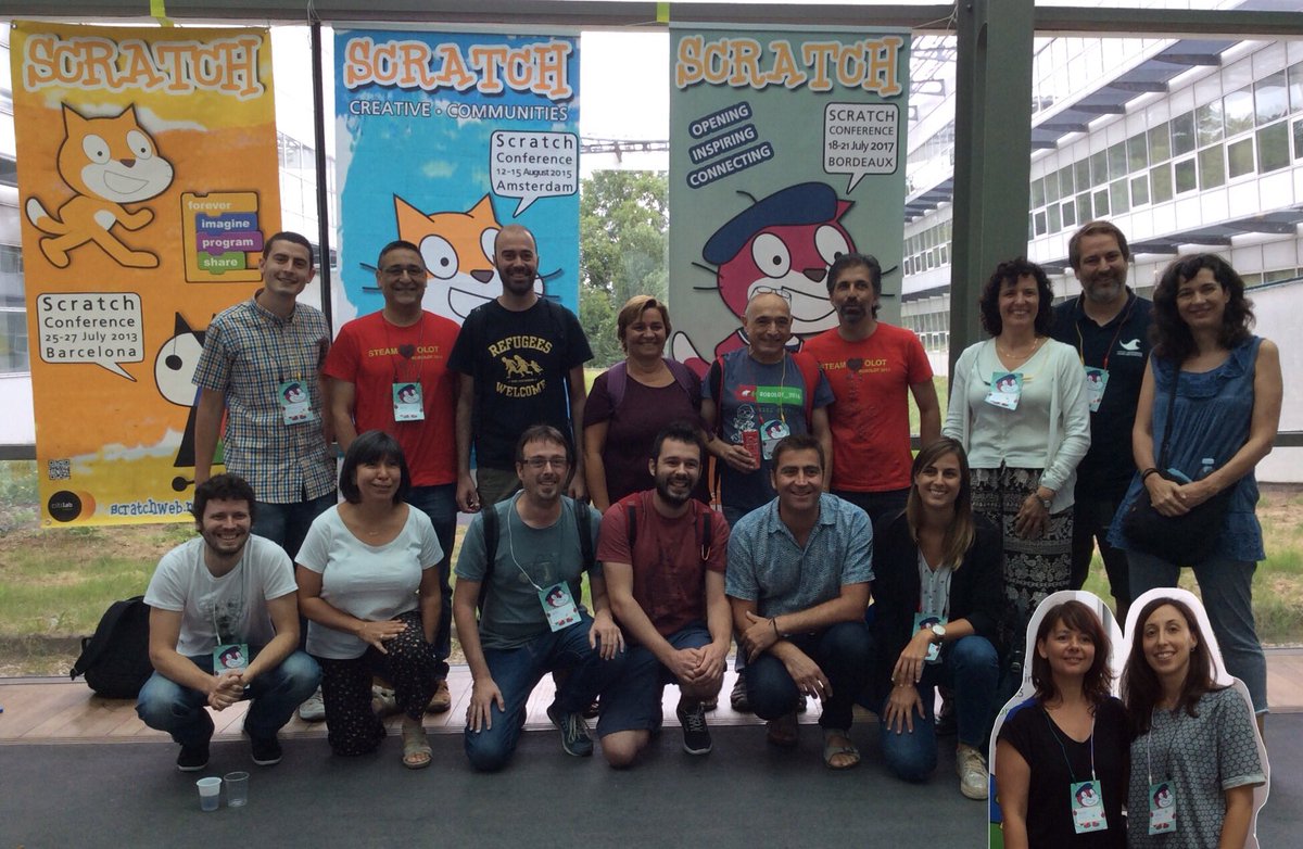 scratchcatala's tweet image. Vet aquí la representació de la comunitat catalana a #Scratch2017BDX! #ForçaScratch