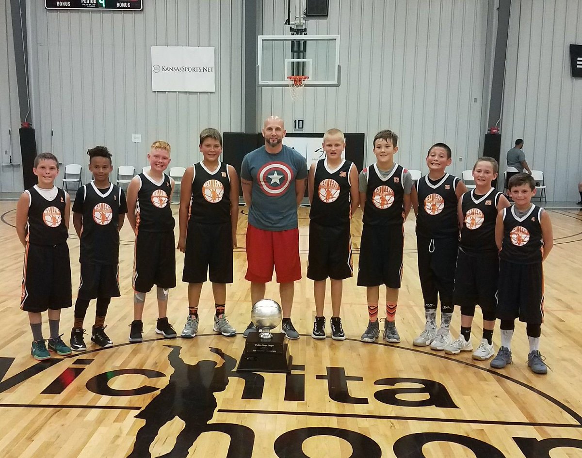 Wichitahoops's tweet photo. Congrats to NLHA-Metzger 5th! The Summer '17 @ICTHoopsLeague 5th/6th Grade Tournament Champs! #ChaseForThe🏆 #DevelopTheFuture https://t.co/H0EGonBL4P