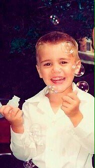 JBPhilippines's tweet photo. you will always be the kid who rauhl

#FanArmyFaceOff #Beliebers https://t.co/wcerlVr94P