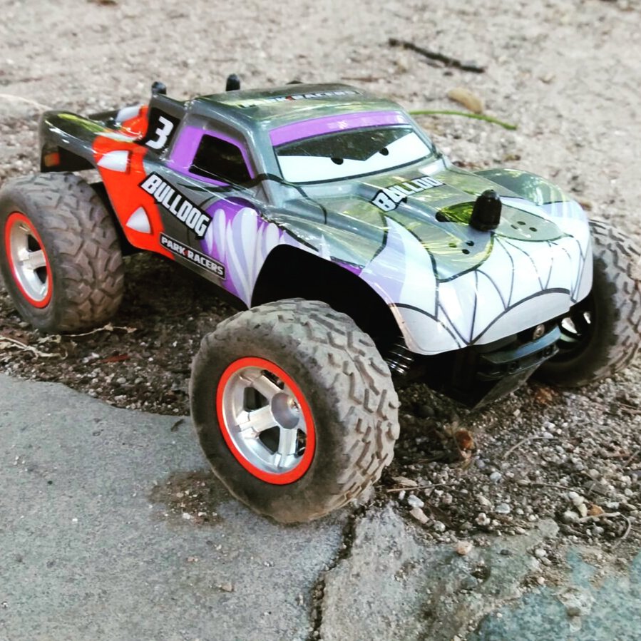 NINCOofficial's tweet photo. Bulldog Monster truck 
Con 2,4Ghz para jugar en equipo!
With 2,4Ghz for multiplayer races!
https://t.co/S4LfyuY5kW 
#NINCO #radiocontrol #rc https://t.co/EXbAS5wW2e