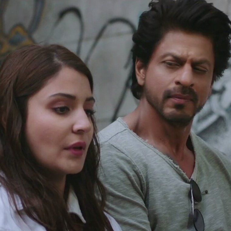 NthBollywood's tweet photo. @SharukhKhanActo @AnushkaSharma https://t.co/HbK6dp6UeA