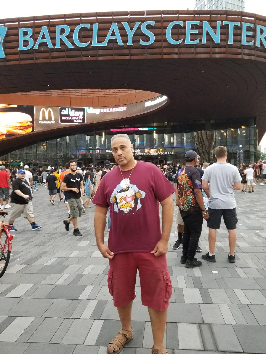 Spreading love is the Brooklyn way. #domeasolid #jonsolid #graffiti #iamsolid #theamazingadventuresofjonsolid