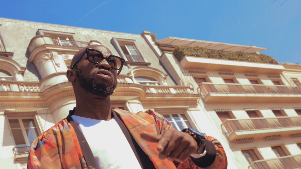 VevoFrance's tweet photo. .@ChichOfficiel présente un nouveau clip tiré de sa dernière mixtape #ChichVolume2. Voici #Jaloux! https://t.co/BPqNKzjbwf https://t.co/25MwOvHxUB