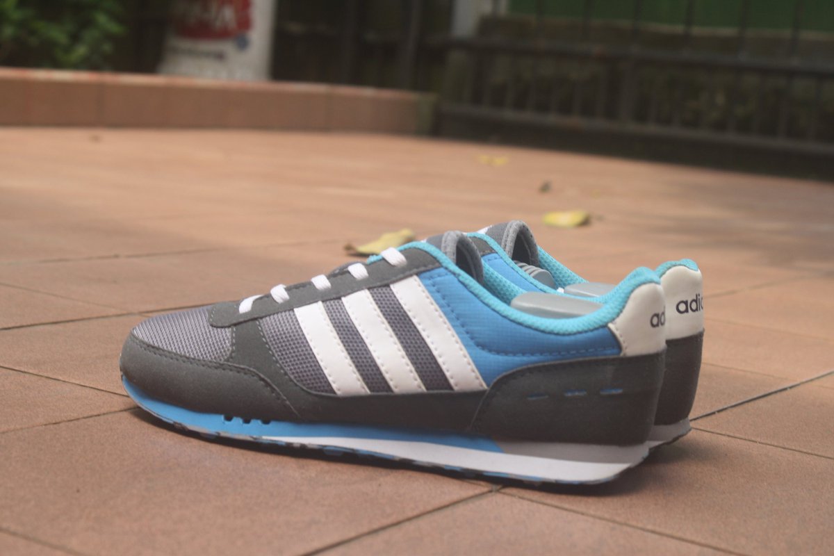 bewok_sneakers's tweet photo. Adidas City racer blue grey size 40 2/3 bnwb. 350k @penjualalaskaki @KangTigaStripes @Indo_Shoesaddle @HujanSneakers @kick_class https://t.co/Suyb9KqwJb