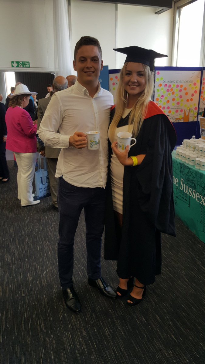 What a lovely conclusion to this week's graduation ceremonies. Well done to all <a href="/Sussex_Psych/">Sussex Psychology</a> graduates. Enjoy your <a href="/sussex_alumni/">Sussex Alumni</a> mugs! 😁🎓🍾