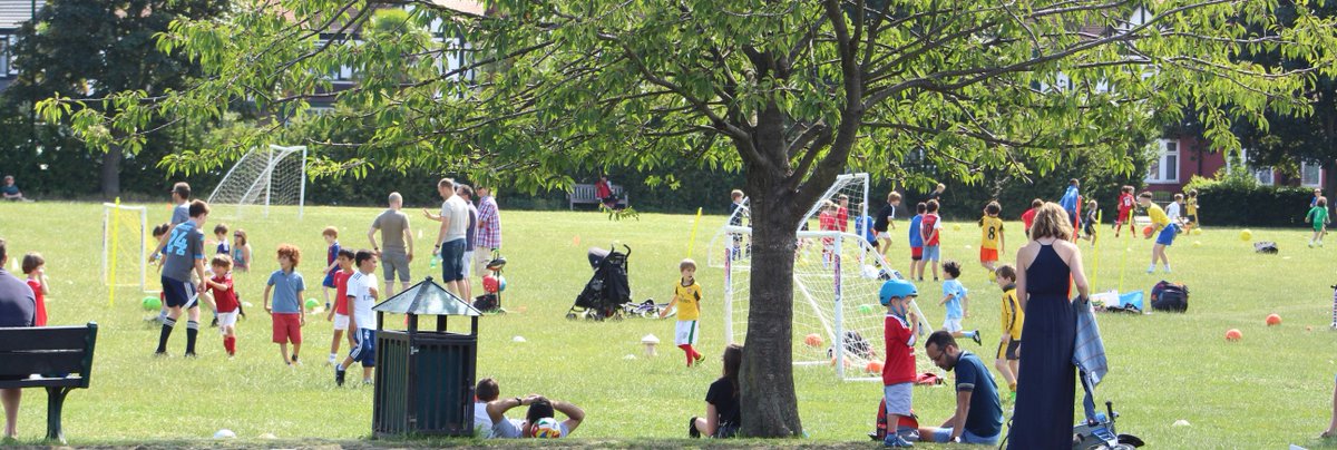 FieldsInTrust's tweet photo. Now that #schoolsoutforsummer time to enjoy our parks and green spaces. #LoveYourLocalPark Is your park protected? https://t.co/T7CnRTPrJf https://t.co/ExphgLBxru