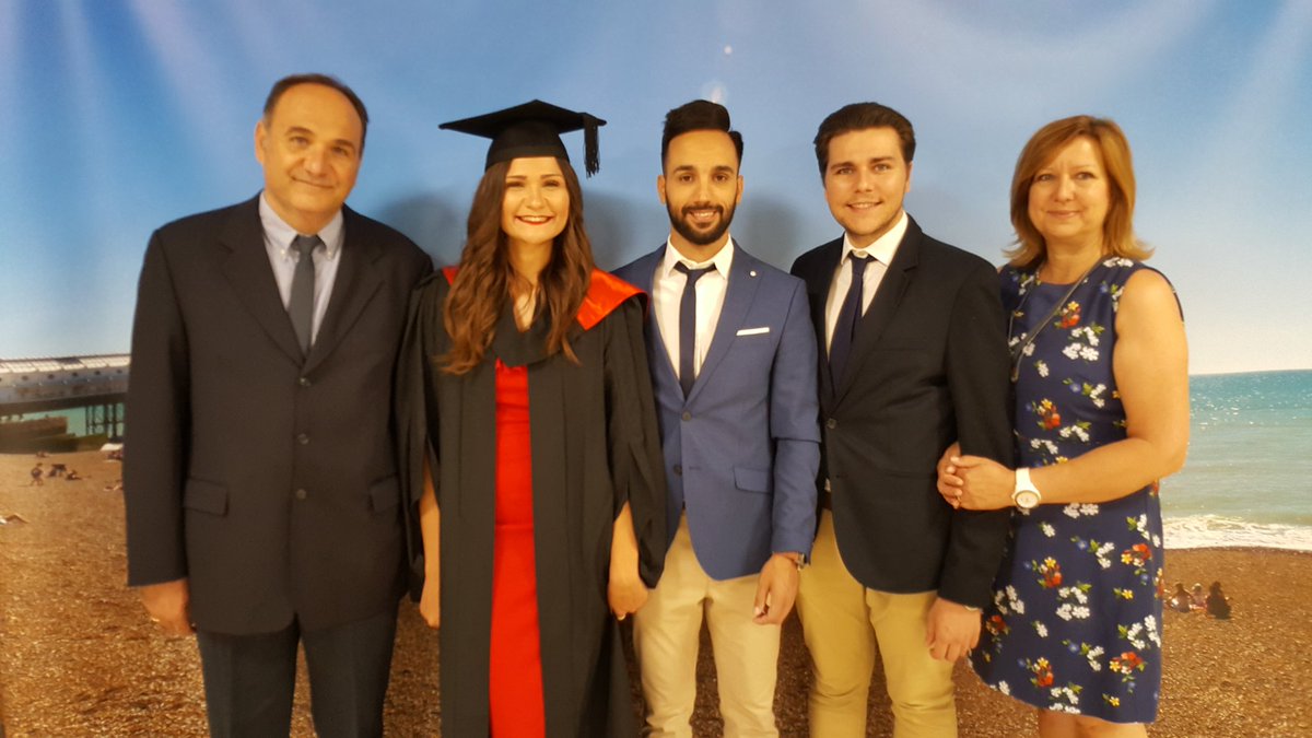 The final set of graduands and guests are here! <a href="/Sussex_Psych/">Sussex Psychology</a> looking fabulous as ever and itching to graduate! 😉 #sussexgrad