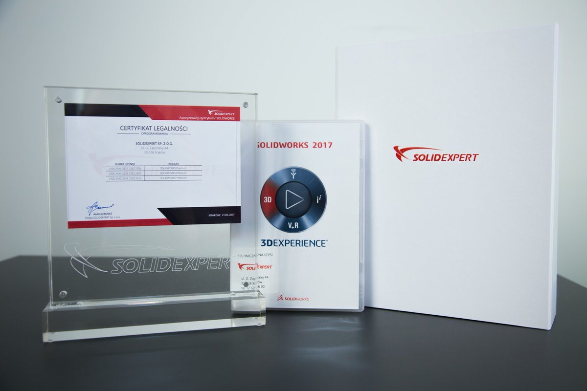 SOLIDEXPERT's tweet image. Klienci SOLIDEXPERT otrzymują więcej! Do zakupionej licencji @SOLIDWORKS dołączamy #certyfikat legalności, które razem tworzą #SOLIDBOX 🎁🎁🎁
