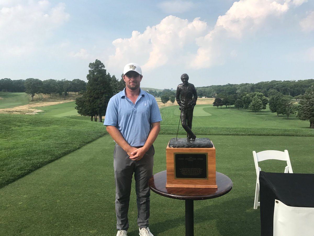 Cameron Young of Sleepy Hollow CC becomes first amateur to win <a href="/MetropolitanPGA/">Metropolitan PGA</a> NYS Open at Bethpage Black. Beats Chris DeForest in playoff.