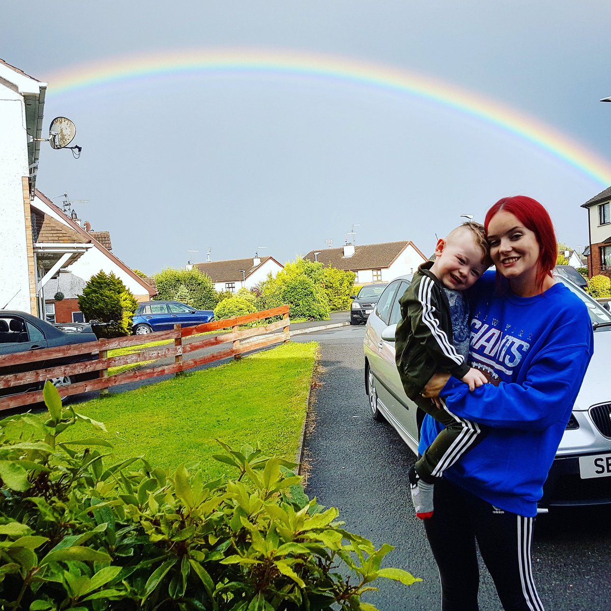 DaddydaycareYT's tweet photo. #rainbow  look at those colours https://t.co/iUyJGjVCvV