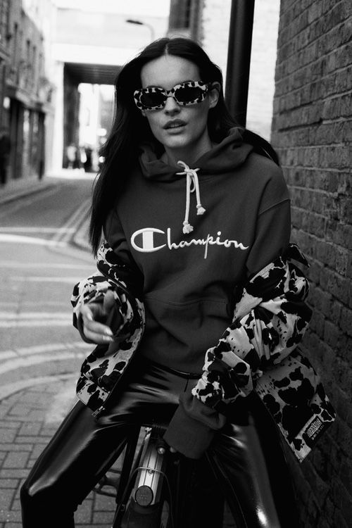 ChampionEUUK's tweet photo. Camo disguise #ChosenBy :  @HYPEBEAST https://t.co/1iTo1qczmd