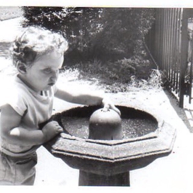 NYCRobyn's tweet photo. #FlashbackFriday me at one of the many playgrounds in @CentralParkNYC #HBDCentralPark #centralplay #mybackyard then &amp; now. https://t.co/sR2Al8rw0s