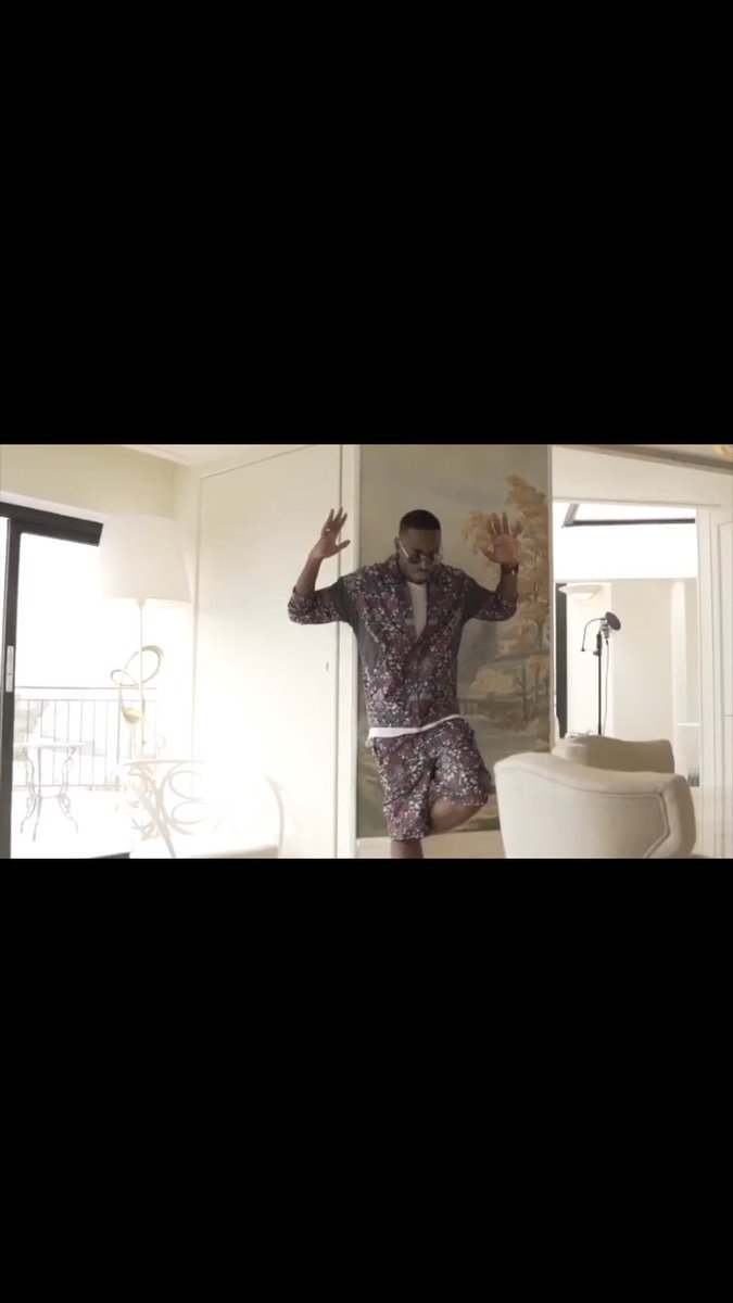 Dadju's tweet photo. 🚨#G20Live part 8 #PlusLtemps disponible à 18h sur mon youtube uniquement "Dadju"🚨
#OhOhAh https://t.co/HLkcgUHbgu