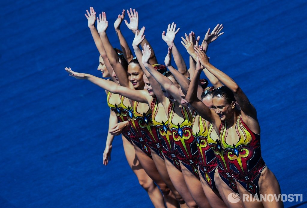 Мария шурочкина синхронное плавание олимпиада 2021. Сборная по синхронному плаванию 2021 россии. Олимпиада в токио 2020 плавание. Синхронное плавание на чемпионате мира по водным видам спорта 2017. Светлана ромашина токио 2020.