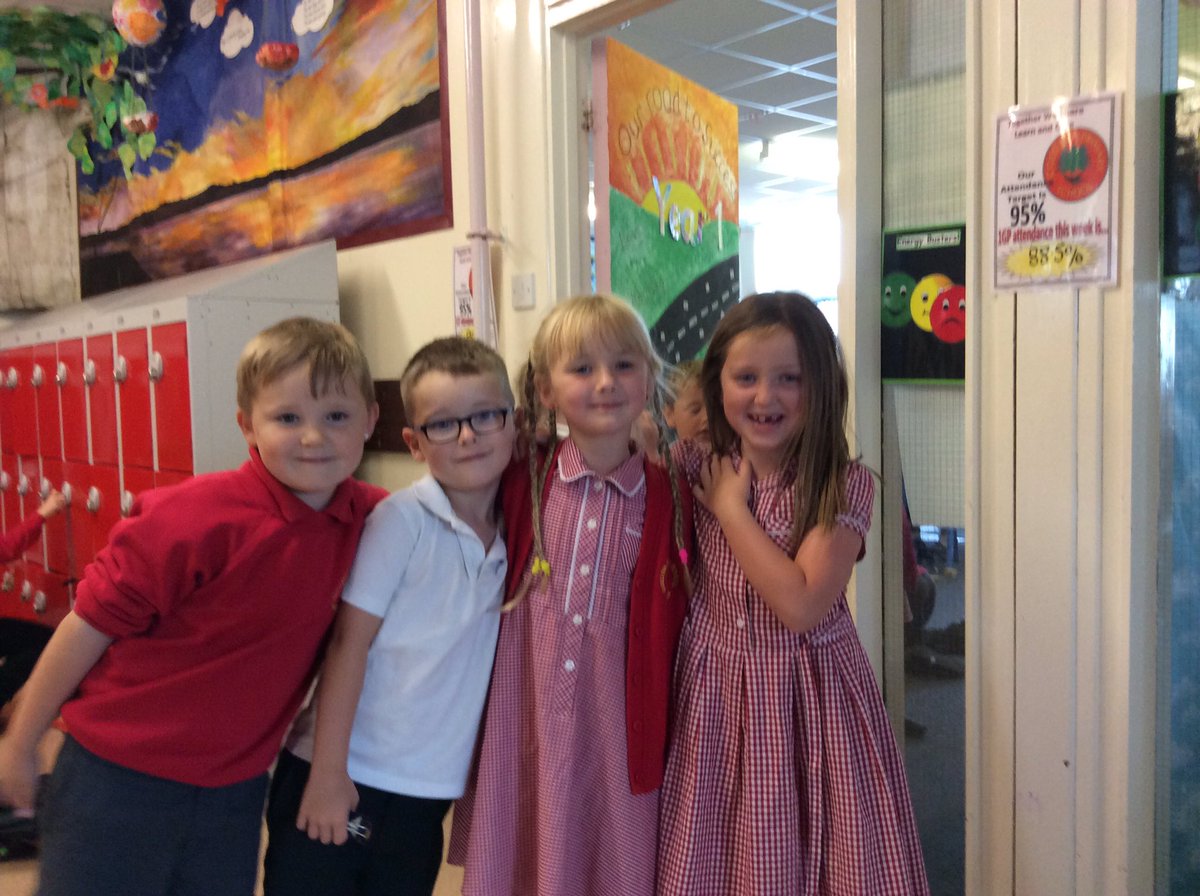 Coedevaprimary's tweet photo. A fun last day in Year one #cepy1 https://t.co/bbvLF0Ieu1