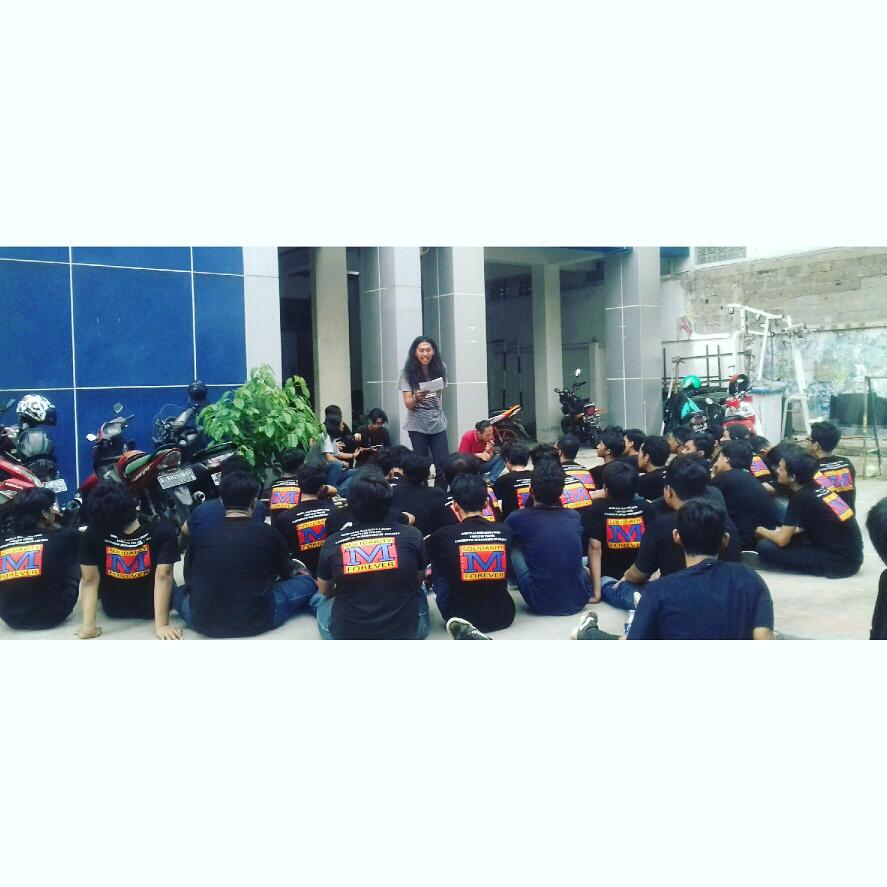 kegiatan penyematan pakaian dinas harian angkatan 2016, 
KAMIS MENGHITAM 20 JULI 2017.

#teknikmesin
#tidakmainmain