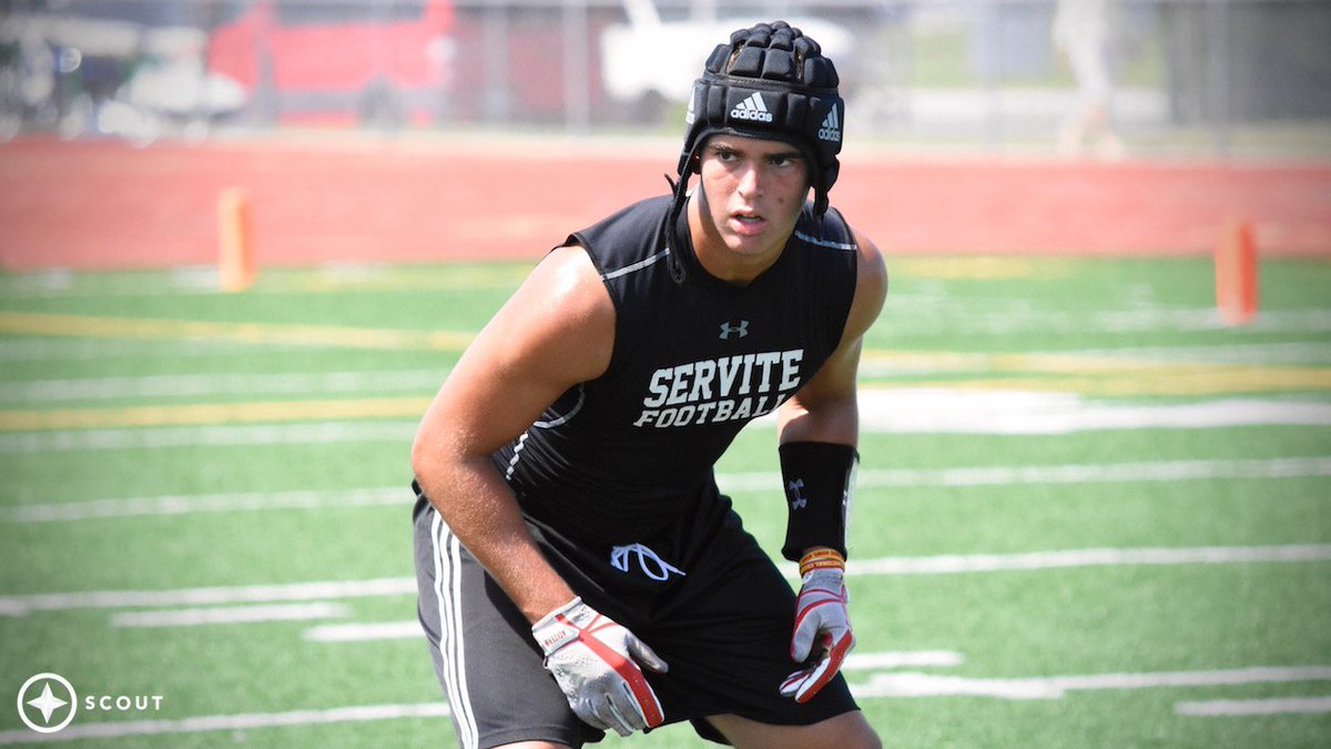UCLAonScout's tweet photo. 2019 LB Lytle Set to Return to UCLA https://t.co/9GLBdwKpzv https://t.co/3h037L7Ab7
